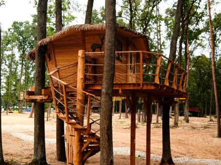 NOVINKA V NAŠEM KEMPU: TREEHOUSE